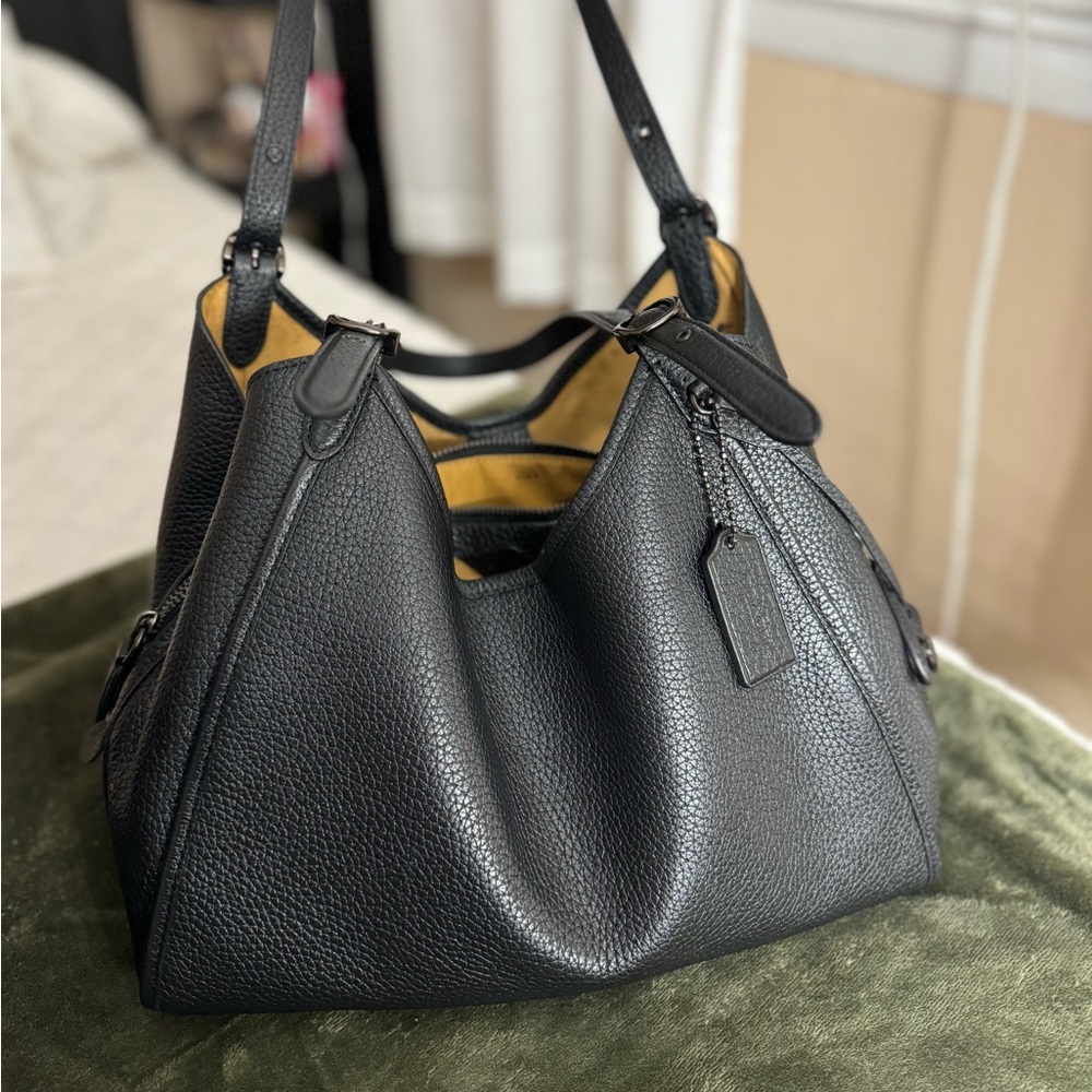 Coach Lori Leather Shoulder bag